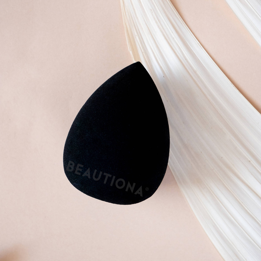 Gąbka do makijażu blender czarna