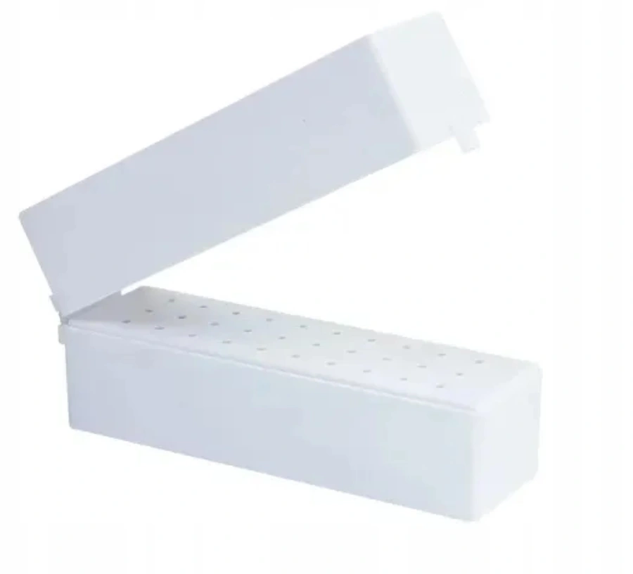 Pudełko zamykane na 30 frezów do paznokci 13 x 6 cm