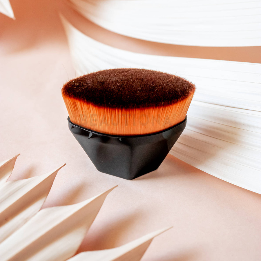 Pędzel jednolity do podkładu gęsty miękki