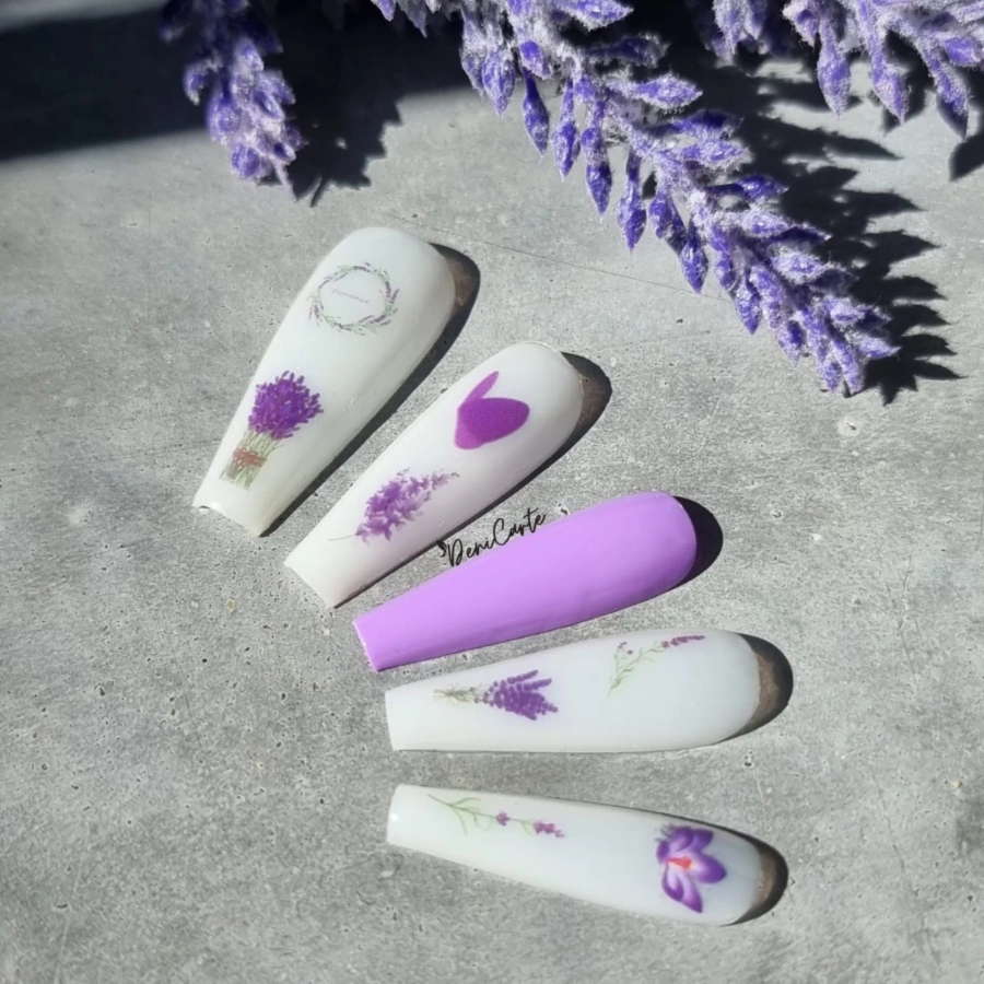 Samoprzylepne naklejki do paznokci lawenda