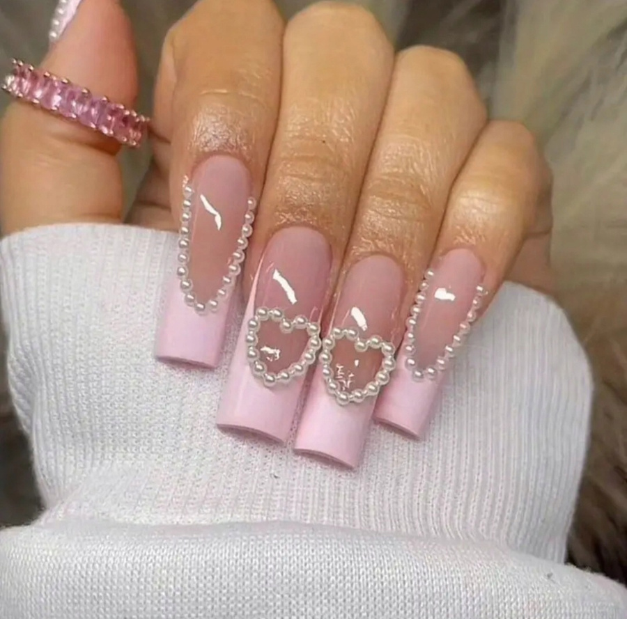 Ozdoby w kształcie serduszek 3D do paznokci