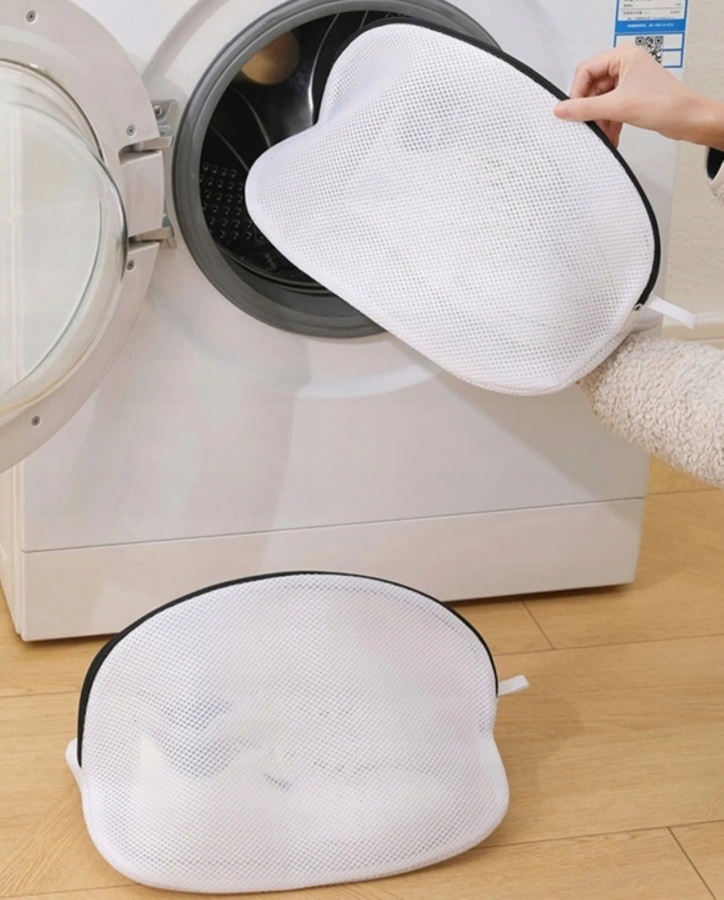 Worek z siatki do prania obuwia z zamkiem biała 25x30 cm