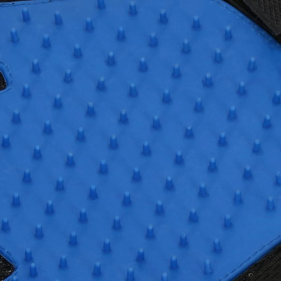 Masująca rękawica do sierści dla psa i kota