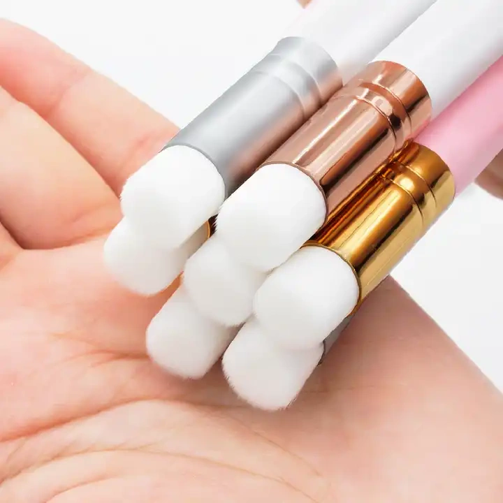 Profesjonalny pędzel szczotka do czyszczenia rzęs i brwi