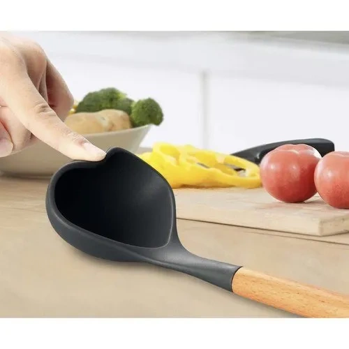 Zestaw przyborów kuchennych 12 elementów