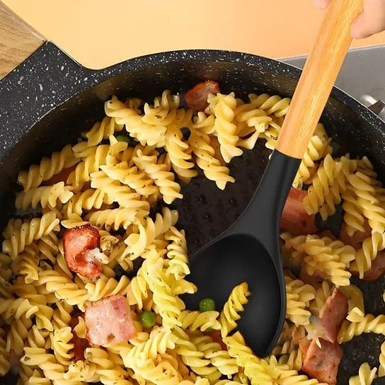 Zestaw przyborów kuchennych 12 elementów