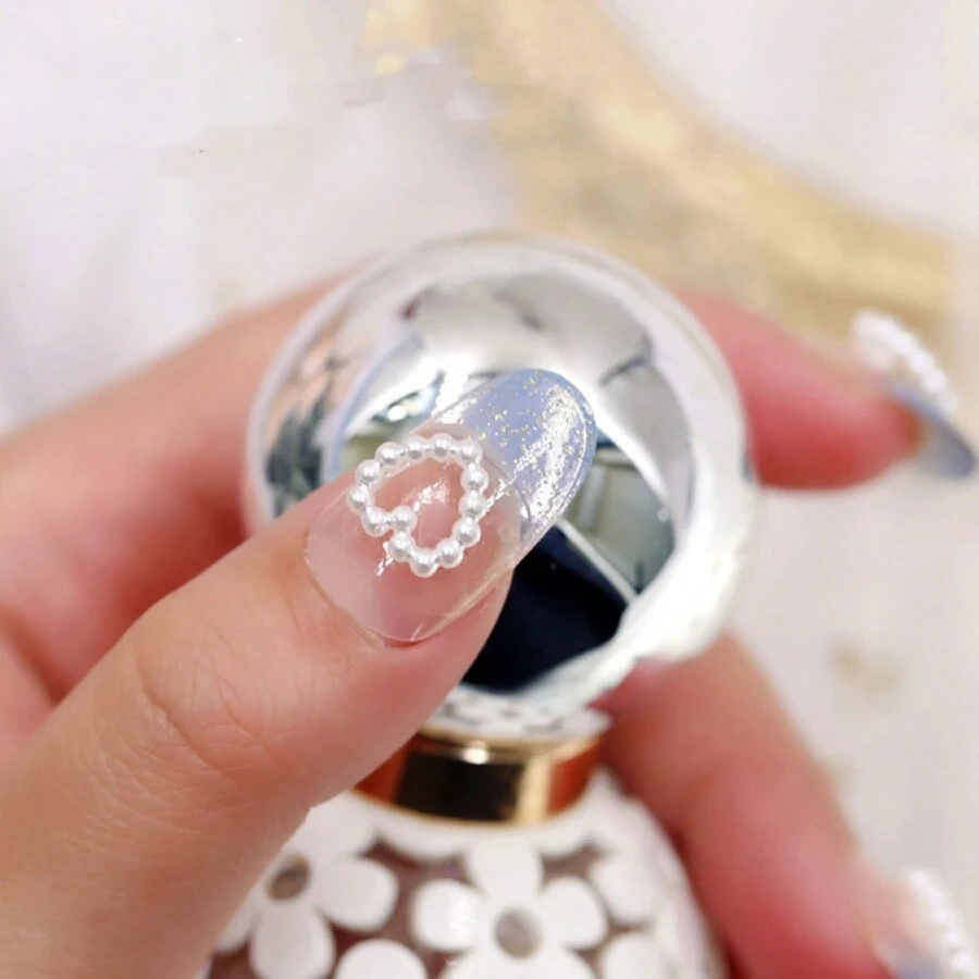 Ozdoby w kształcie serduszek 3D do paznokci