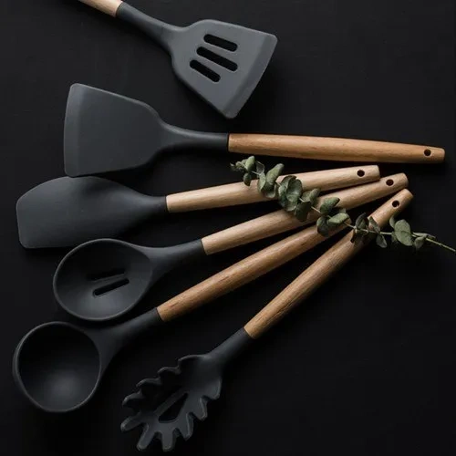 Zestaw przyborów kuchennych 12 elementów