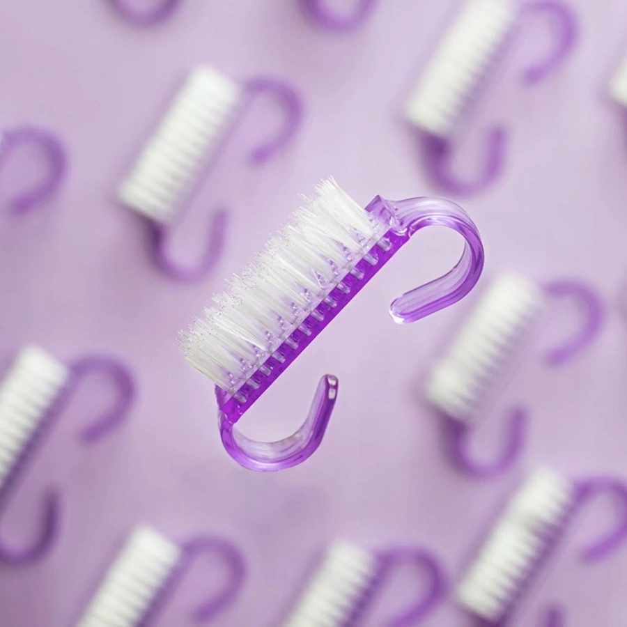 Szczoteczka do paznokci fioletowa z uchwytem 5 cm