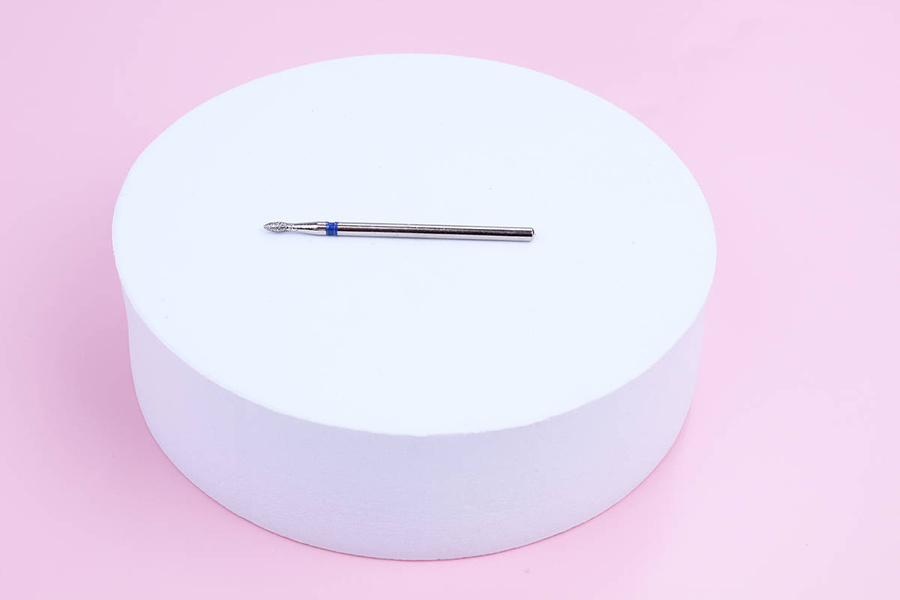 Frez diamentowy łezka średni